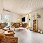 3 Bedroom Beautiful In *