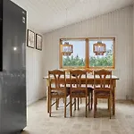 3 Bedroom Beautiful In بيت للعطل *