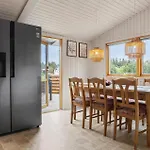 3 Bedroom Beautiful In *